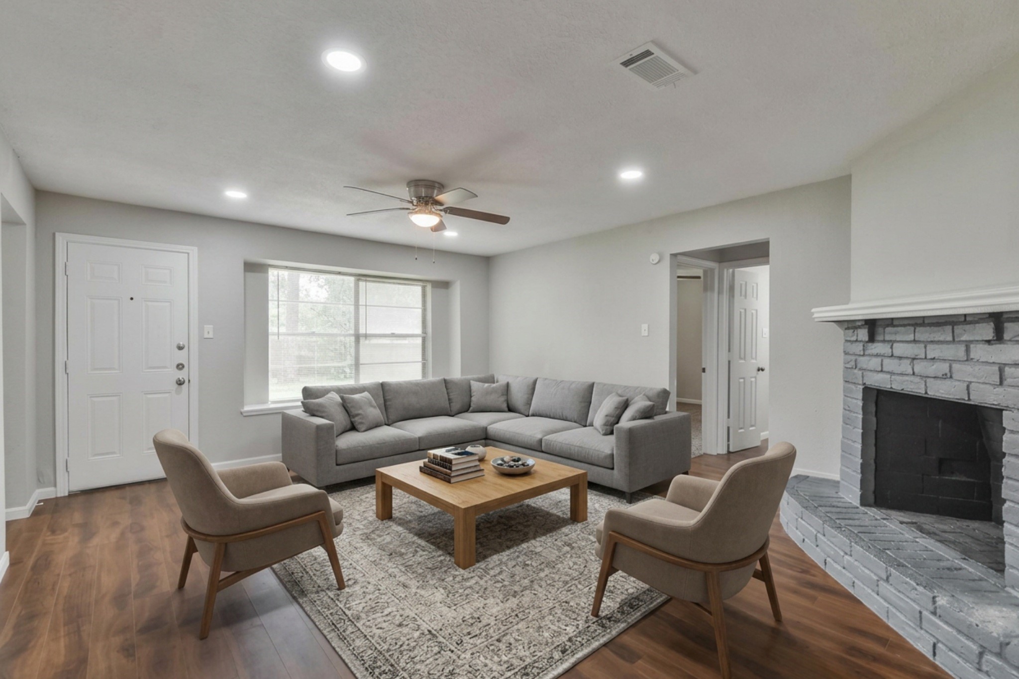 23102 Wintergate Drive Property Photo 3