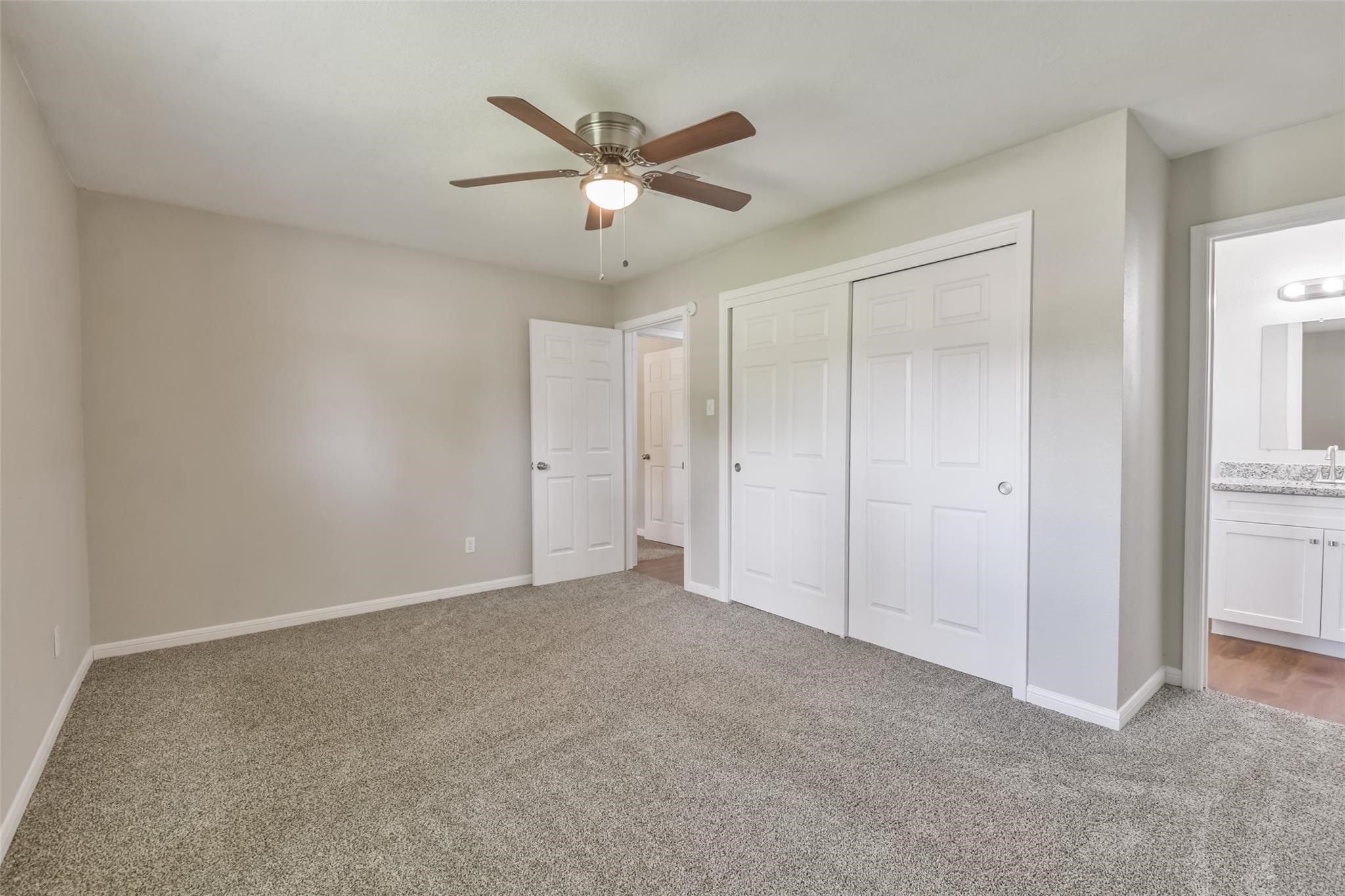 23102 Wintergate Drive Property Photo 8