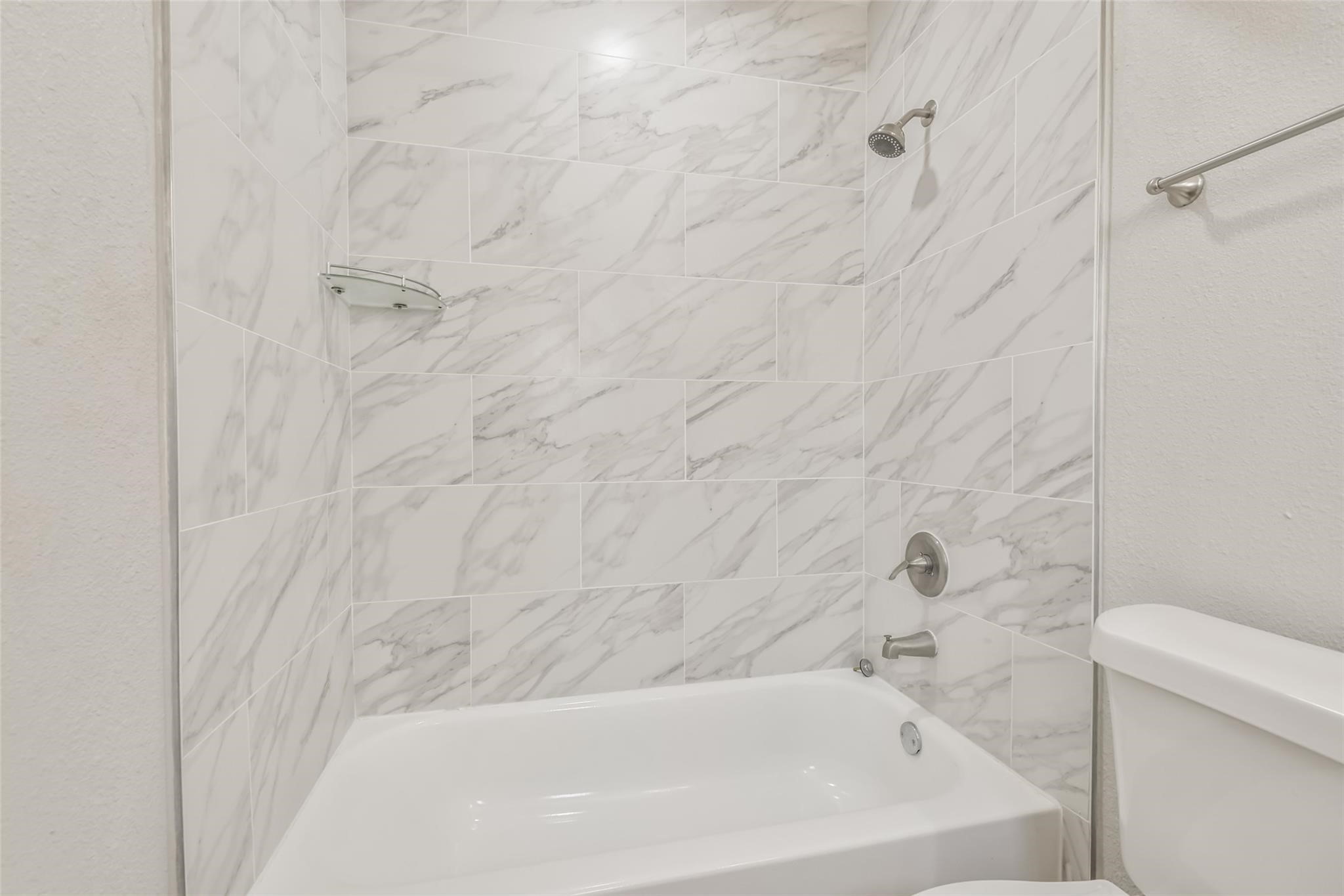 23102 Wintergate Drive Property Photo 10