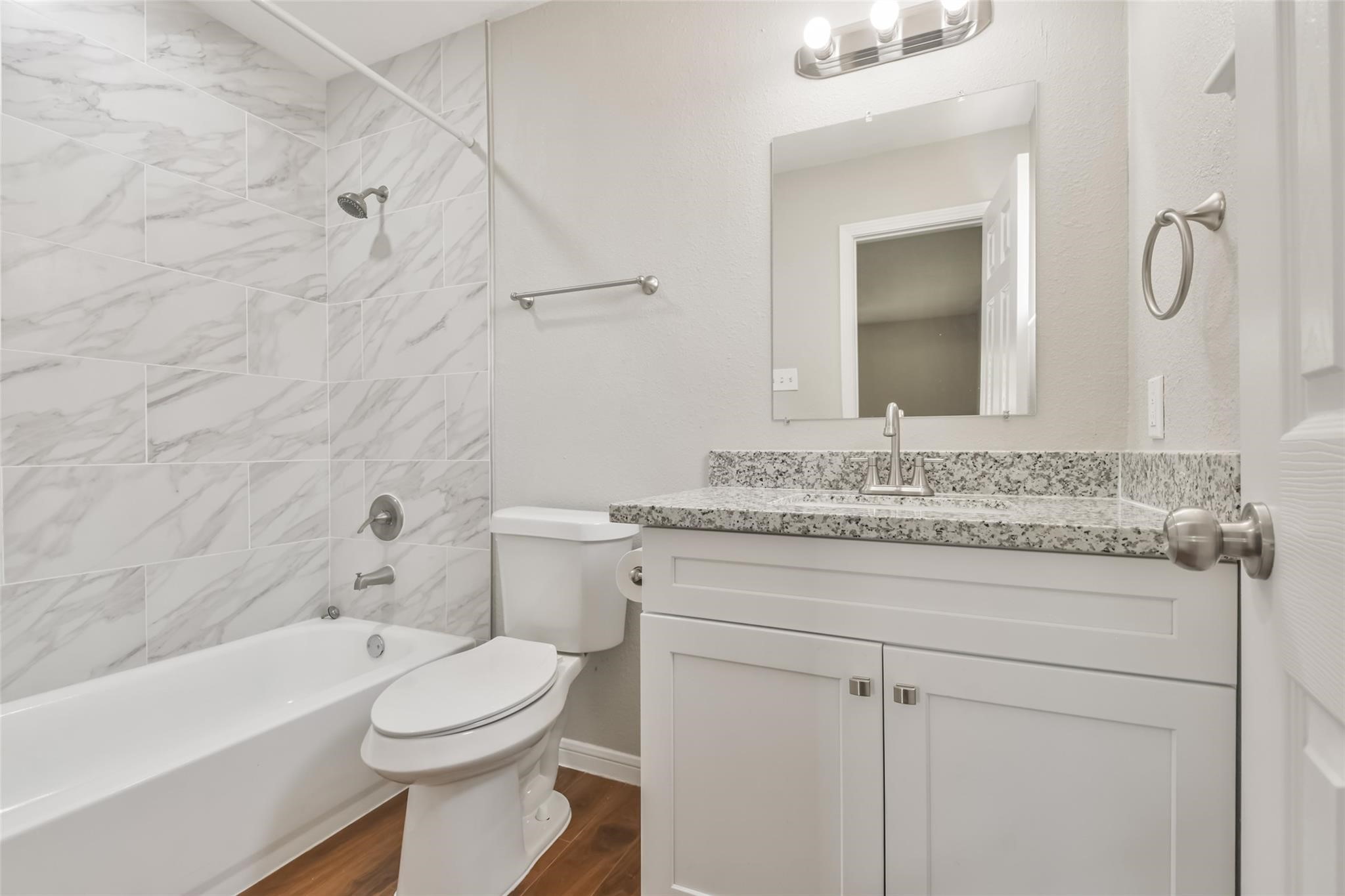 23102 Wintergate Drive Property Photo 16