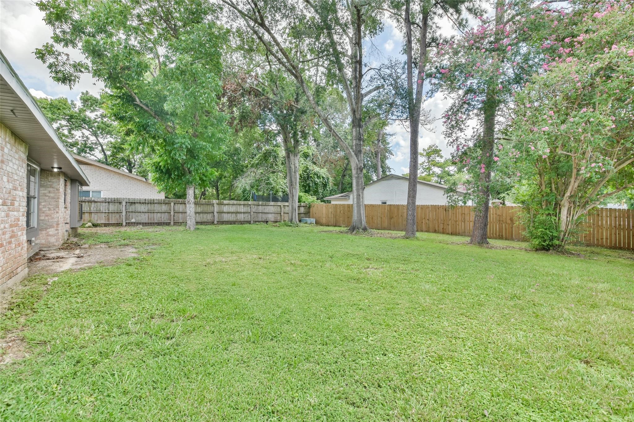23102 Wintergate Drive Property Photo 18