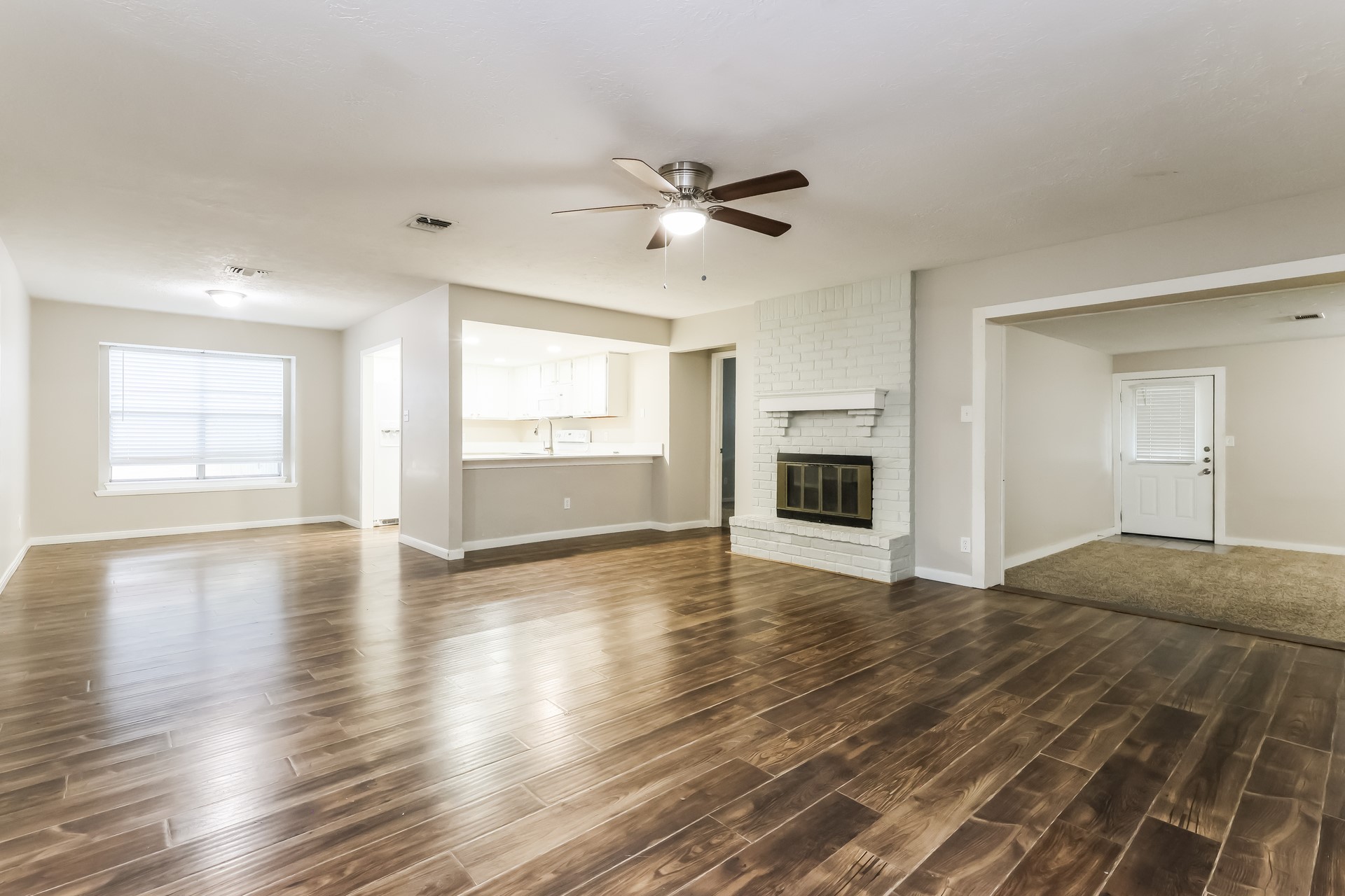 1722 Lindy Lane Property Photo 3