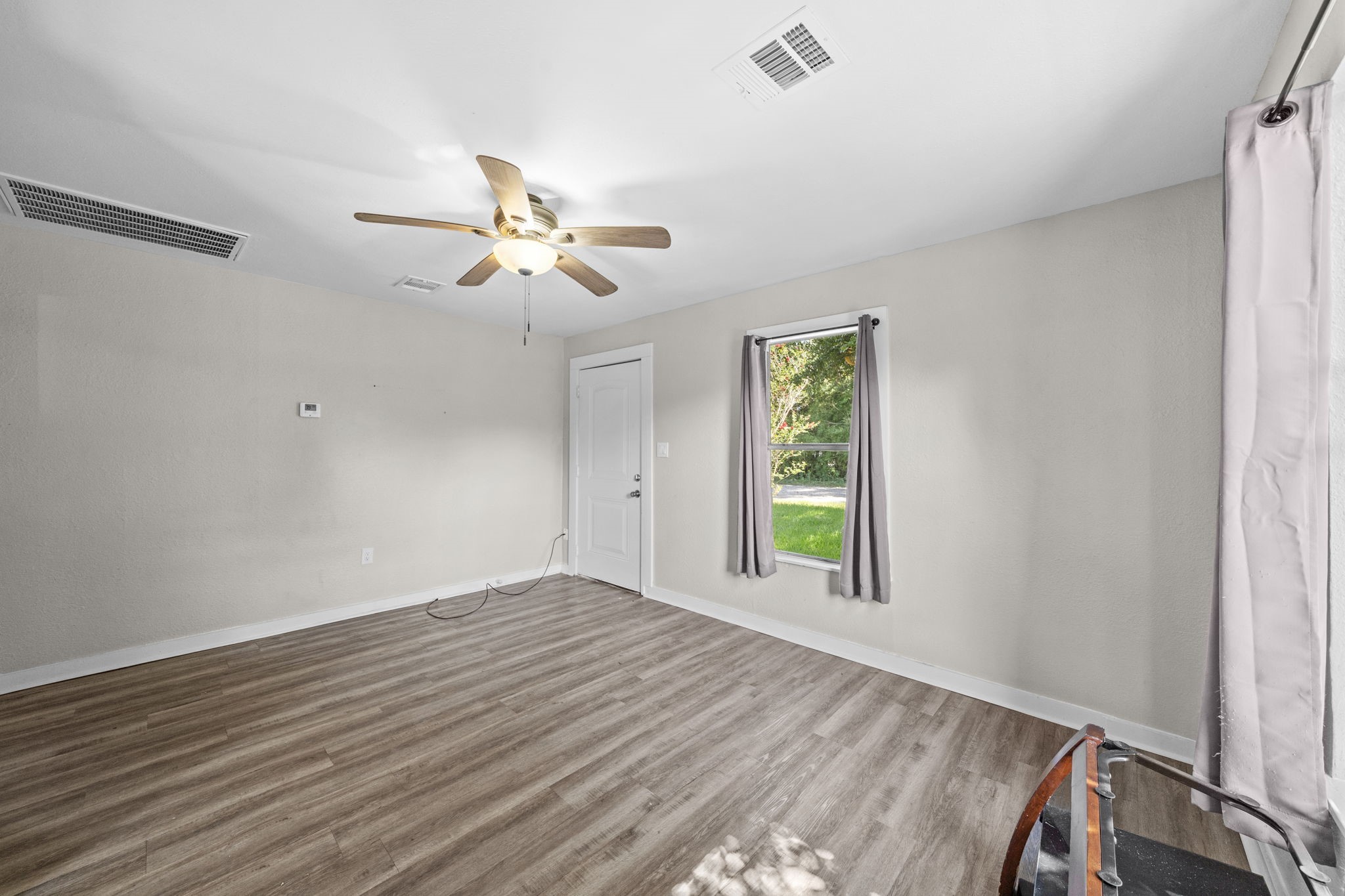 11 Jennische St Property Photo 11