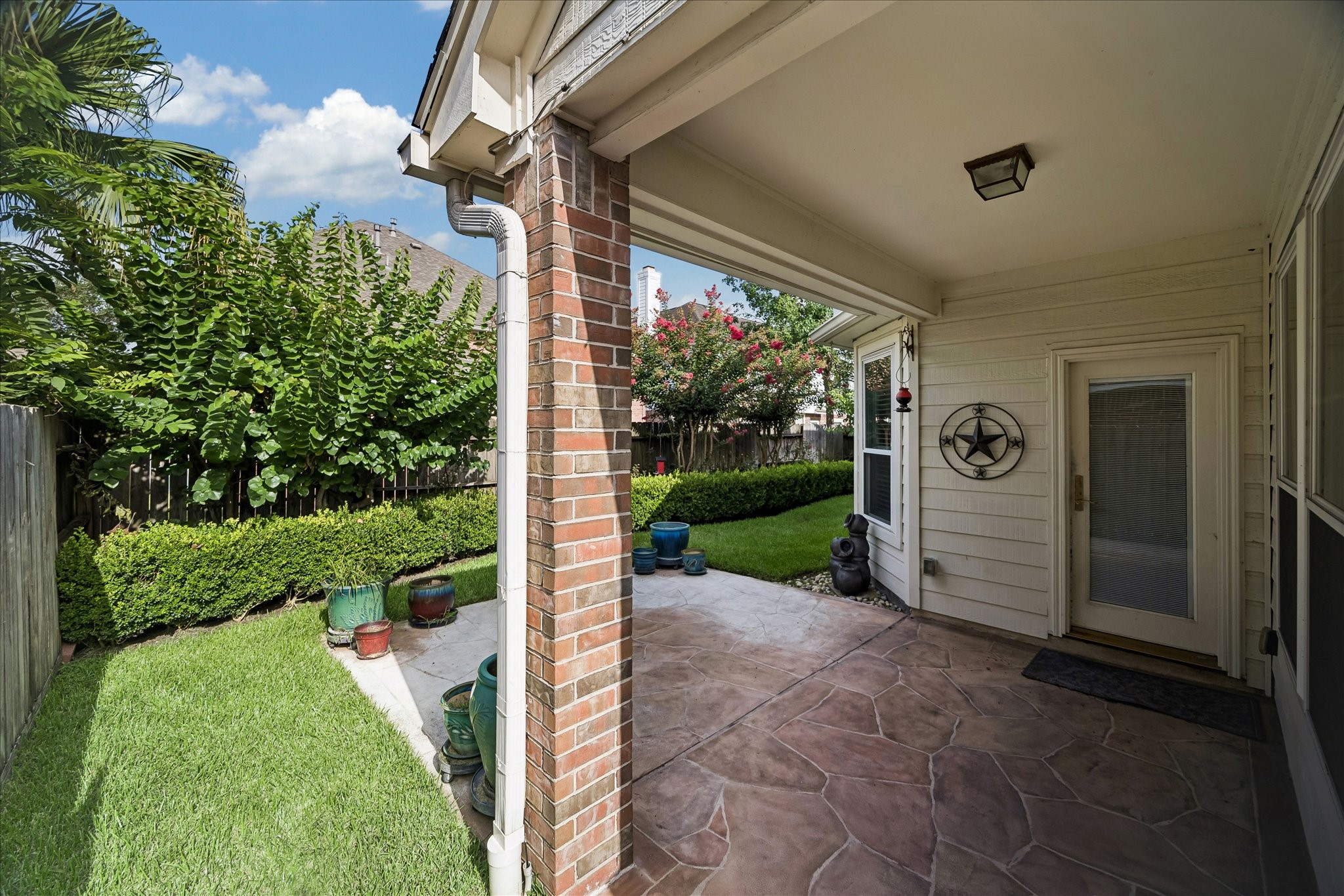 3319 Shadowfern Drive Property Photo 14