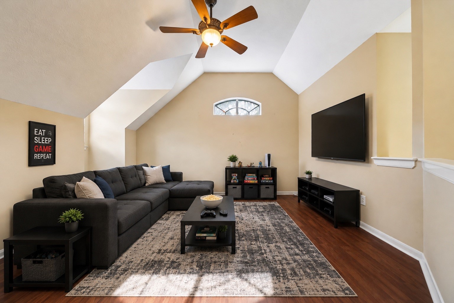 3319 Shadowfern Drive Property Photo 19