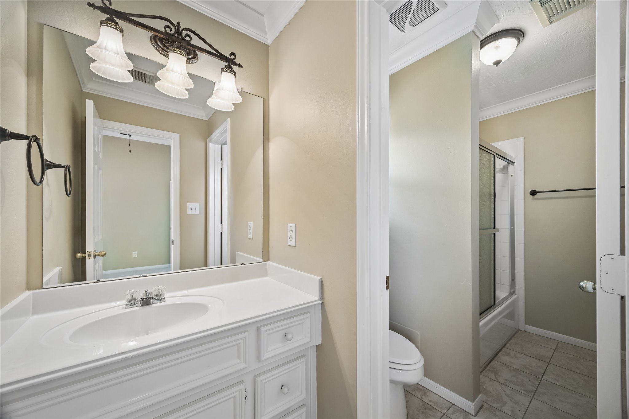 3319 Shadowfern Drive Property Photo 24