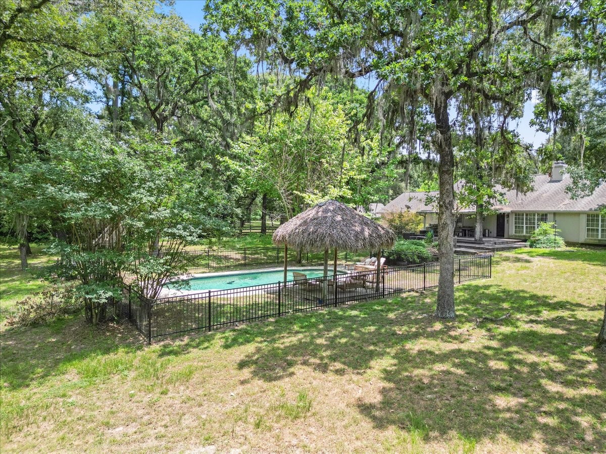 9502 Rolling Oaks Drive Property Photo 36