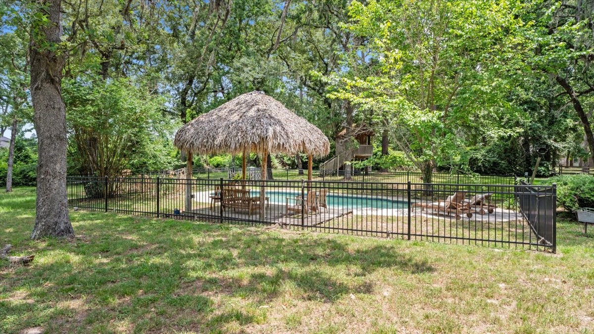 9502 Rolling Oaks Drive Property Photo 37