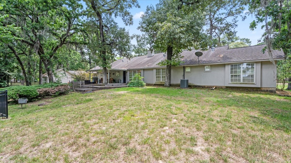 9502 Rolling Oaks Drive Property Photo 40