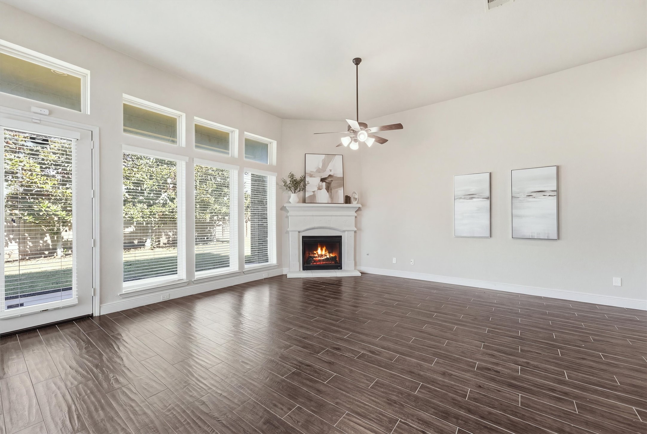 6727 Miller Shadow Lane Property Photo 4