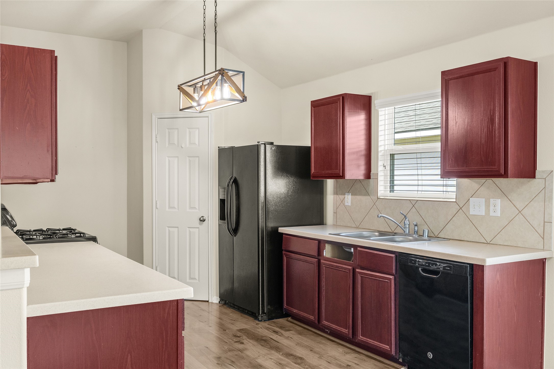 16799 Accolade Way Property Photo 9
