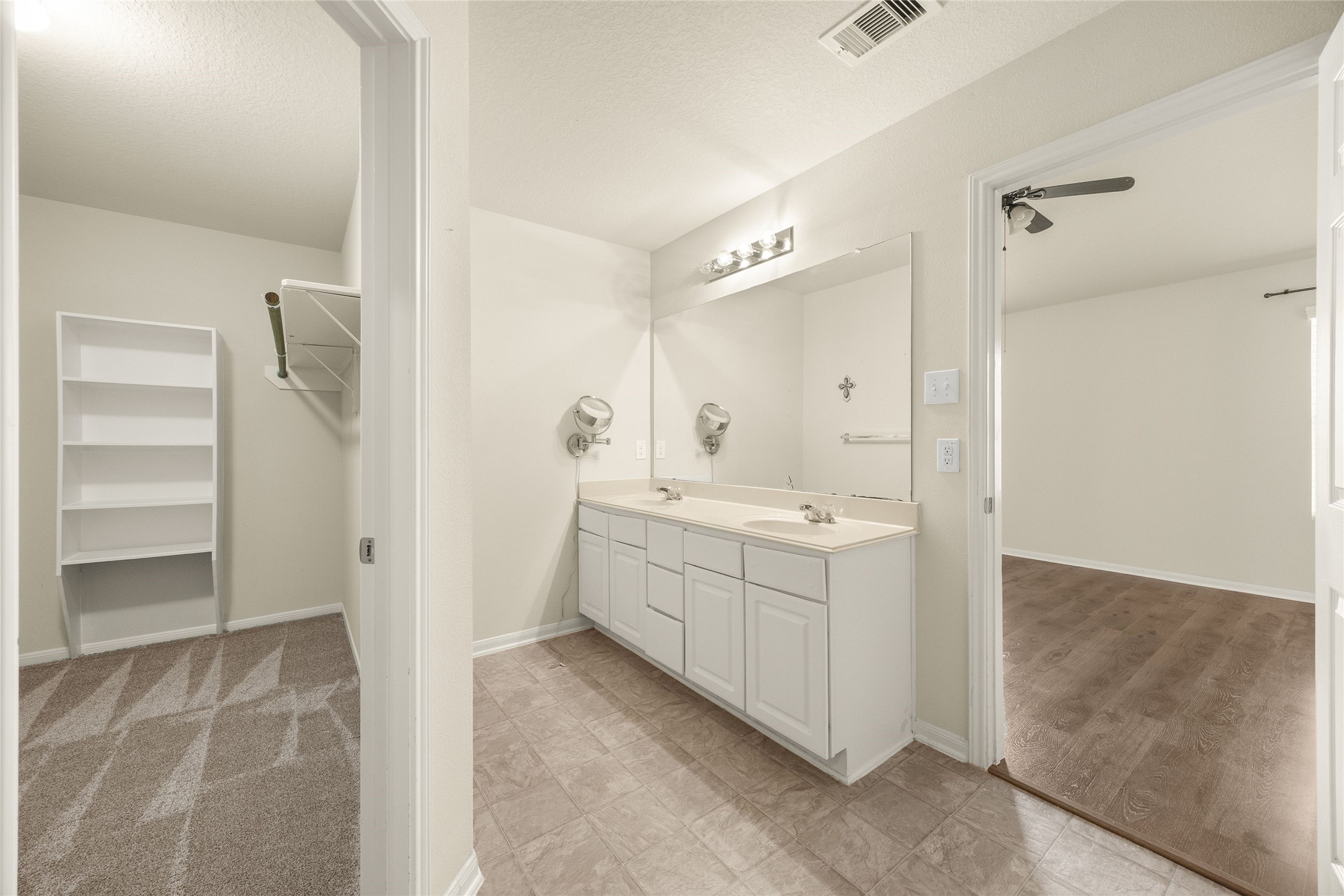 16799 Accolade Way Property Photo 21