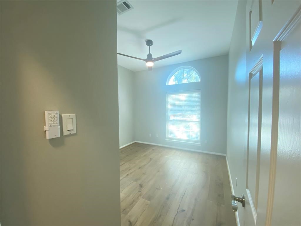 39 Silent Brook Place Property Photo 25