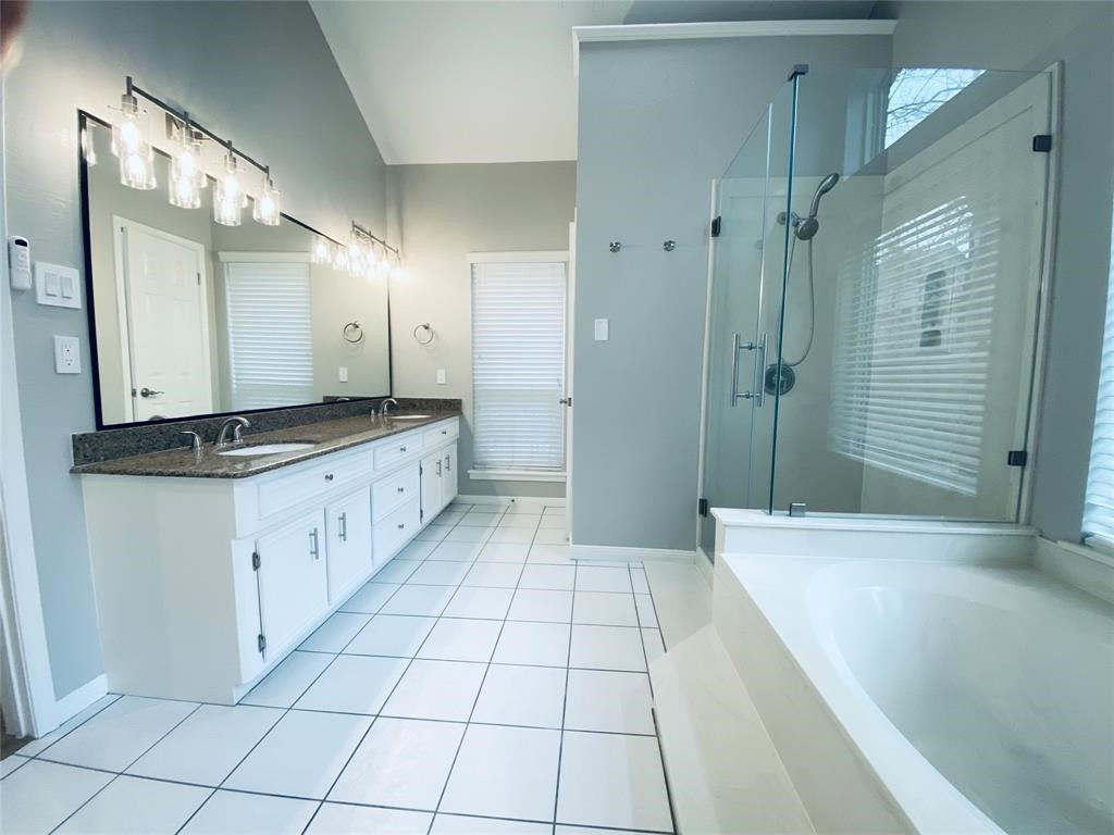 39 Silent Brook Place Property Photo 32