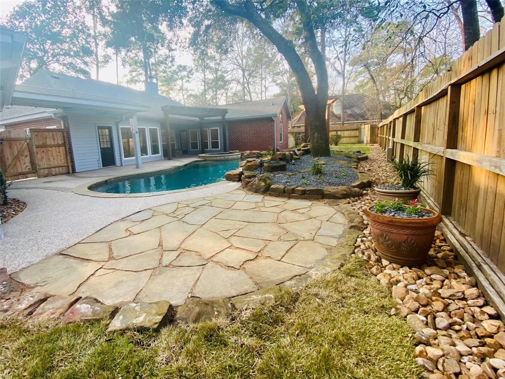 39 Silent Brook Place Property Photo 41