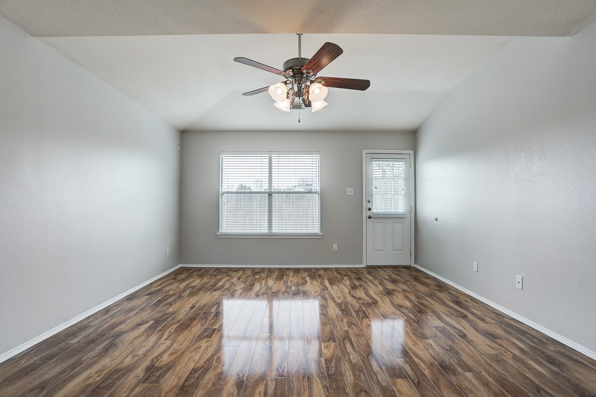 223 Sunset Colony Drive Property Photo 10