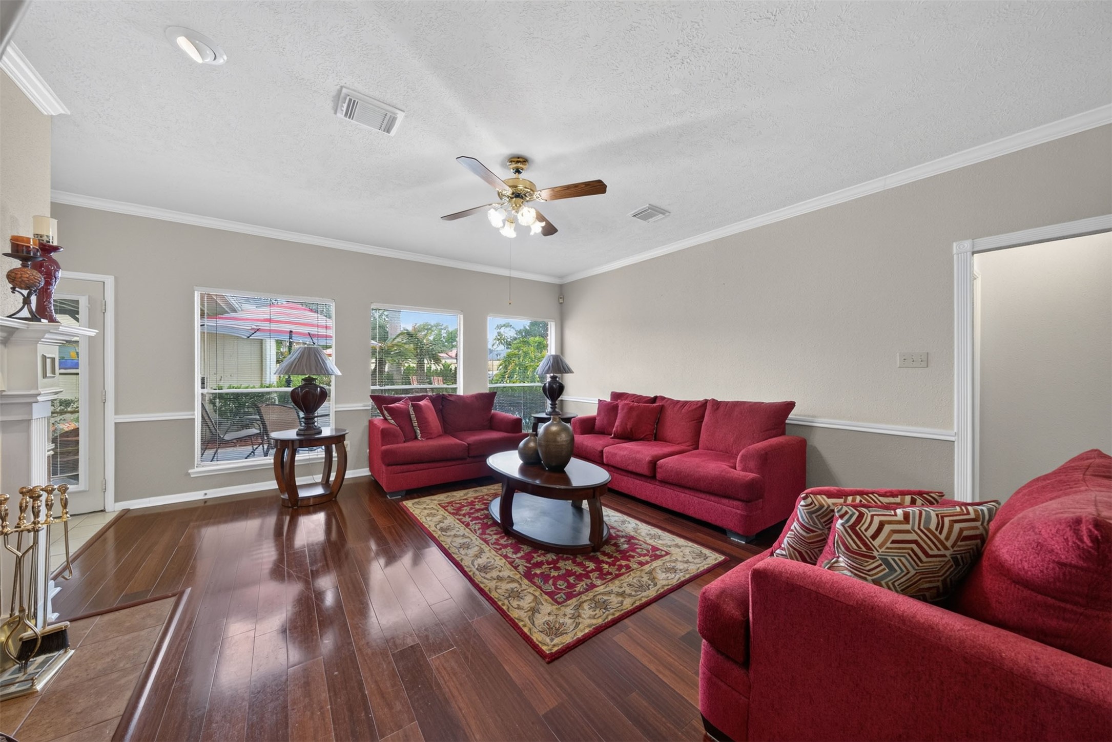 15323 Flemington Avenue Property Photo 9