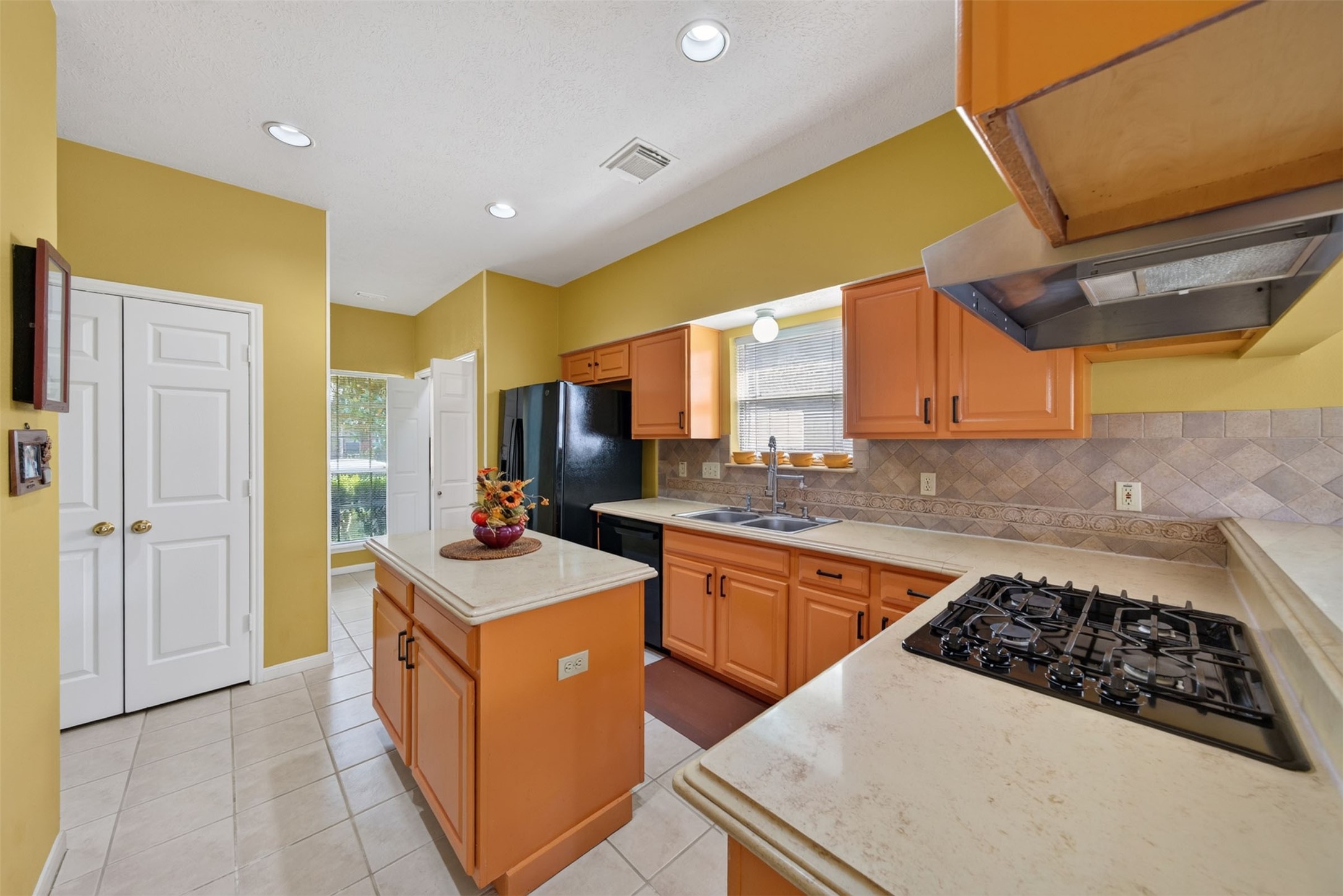 15323 Flemington Avenue Property Photo 15