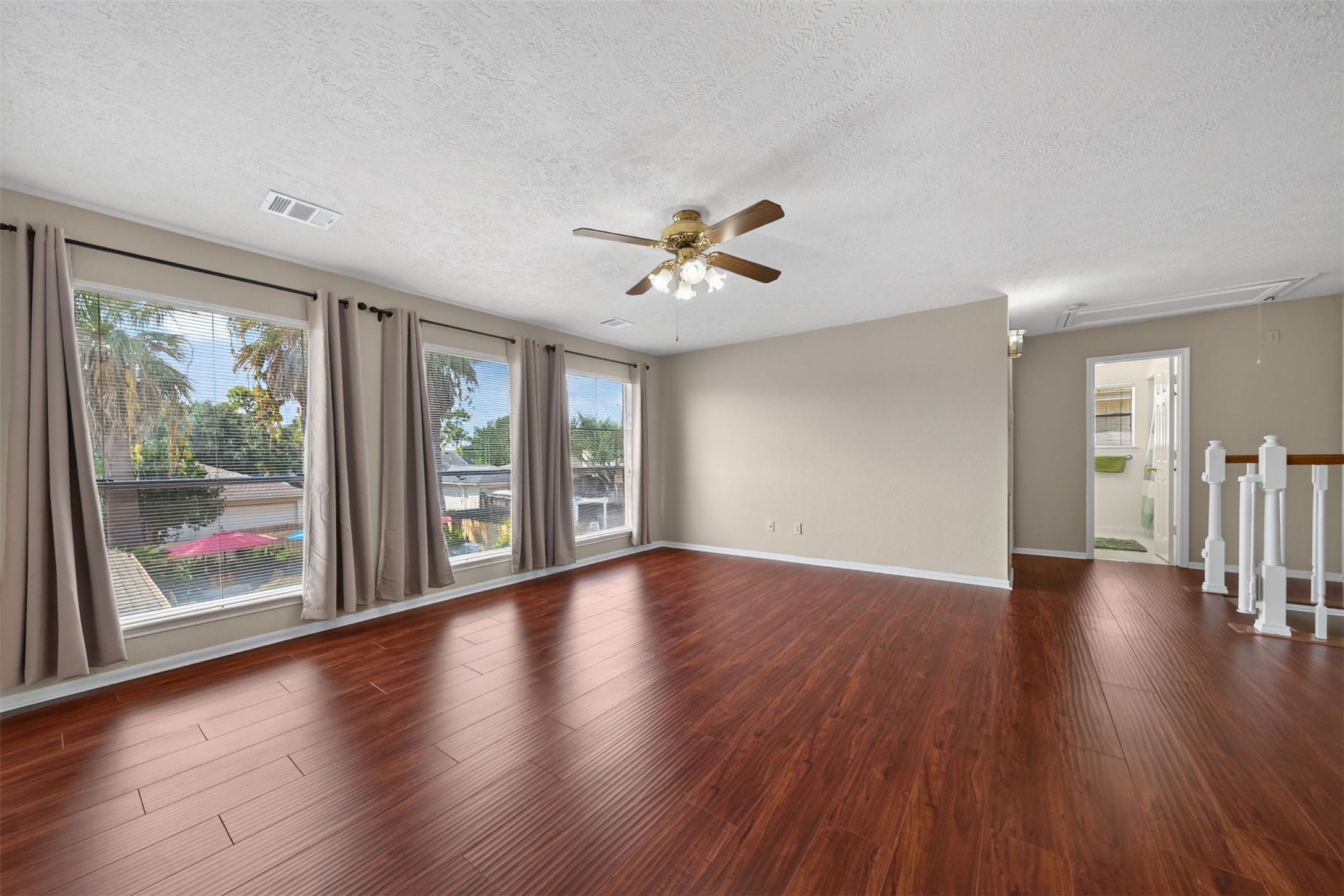 15323 Flemington Avenue Property Photo 24