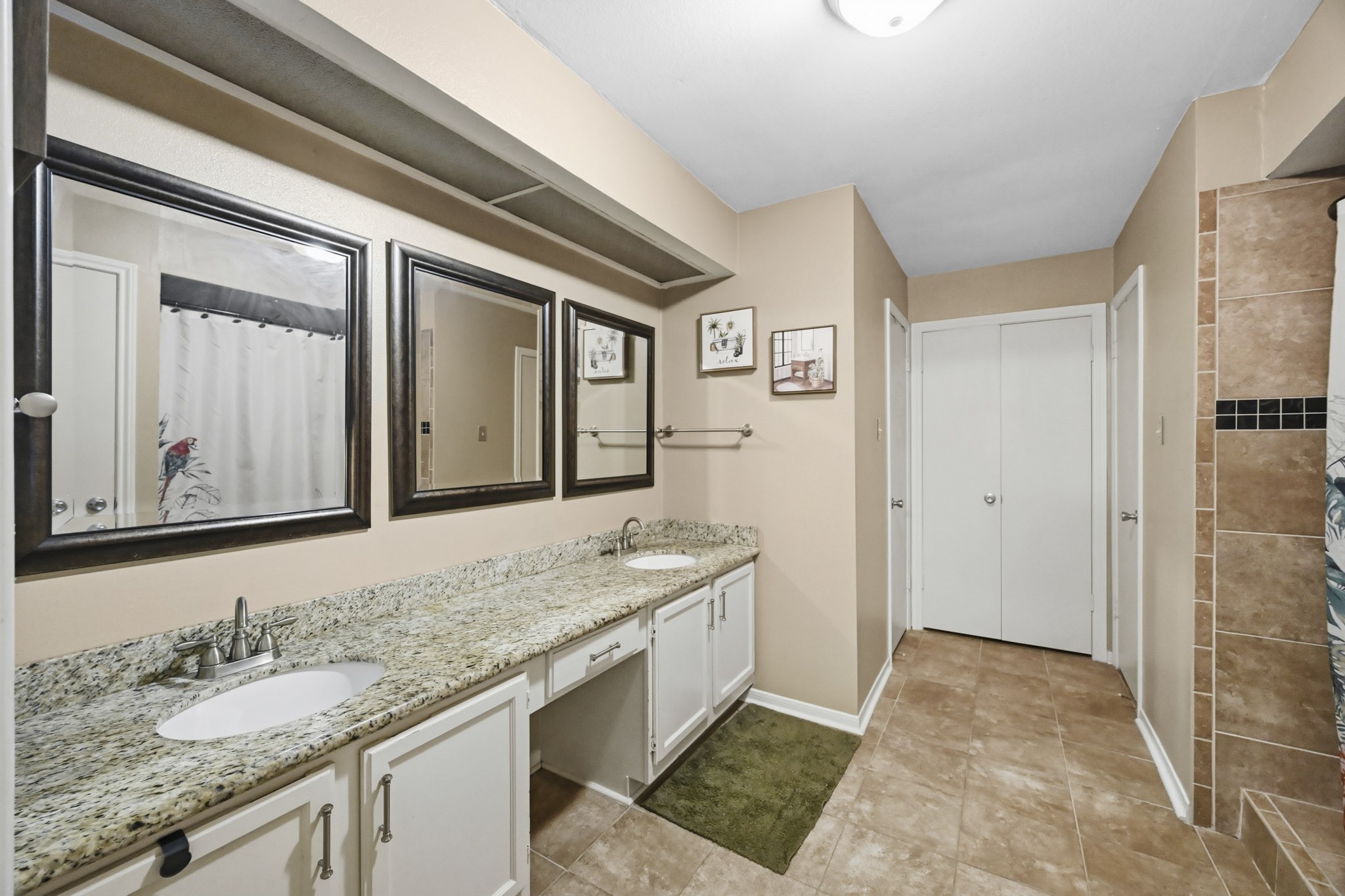 2931 Camelot Lane Property Photo 25