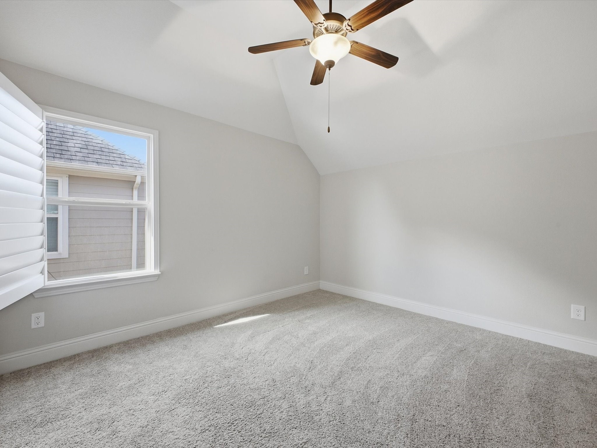 1628 Longwood Glen Lane Property Photo 40