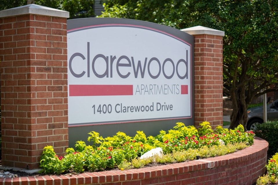 1400 Clarewood Dr Property Photo 19