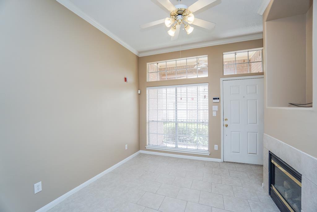 2710 Grants Lake Boulevard E6 Property Photo 5