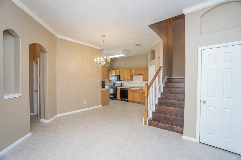 2710 Grants Lake Boulevard E6 Property Photo 7