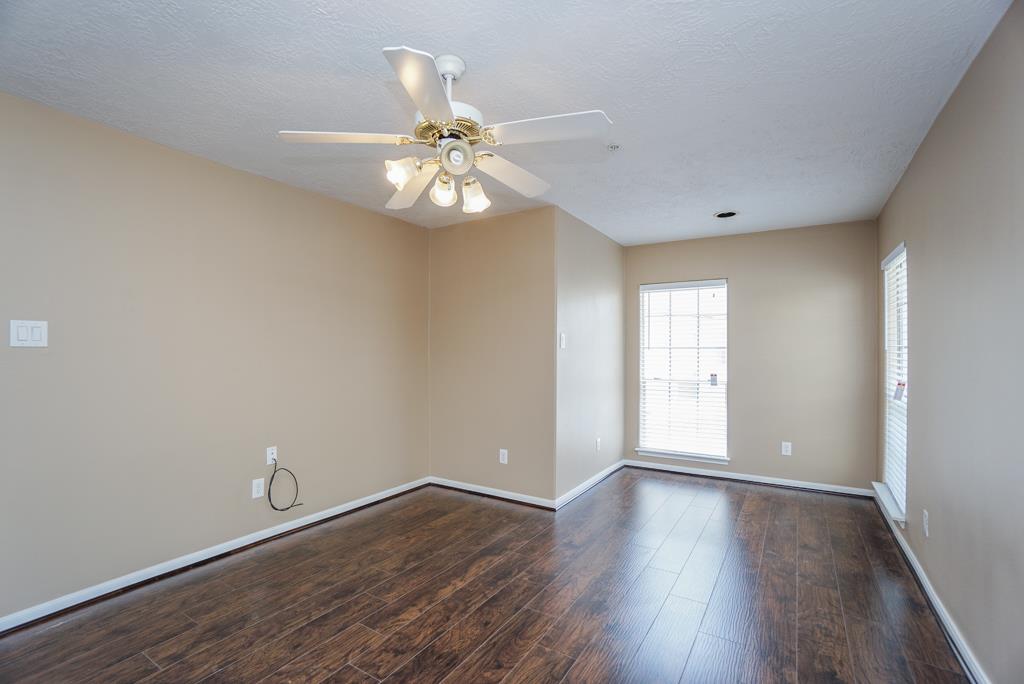2710 Grants Lake Boulevard E6 Property Photo 11