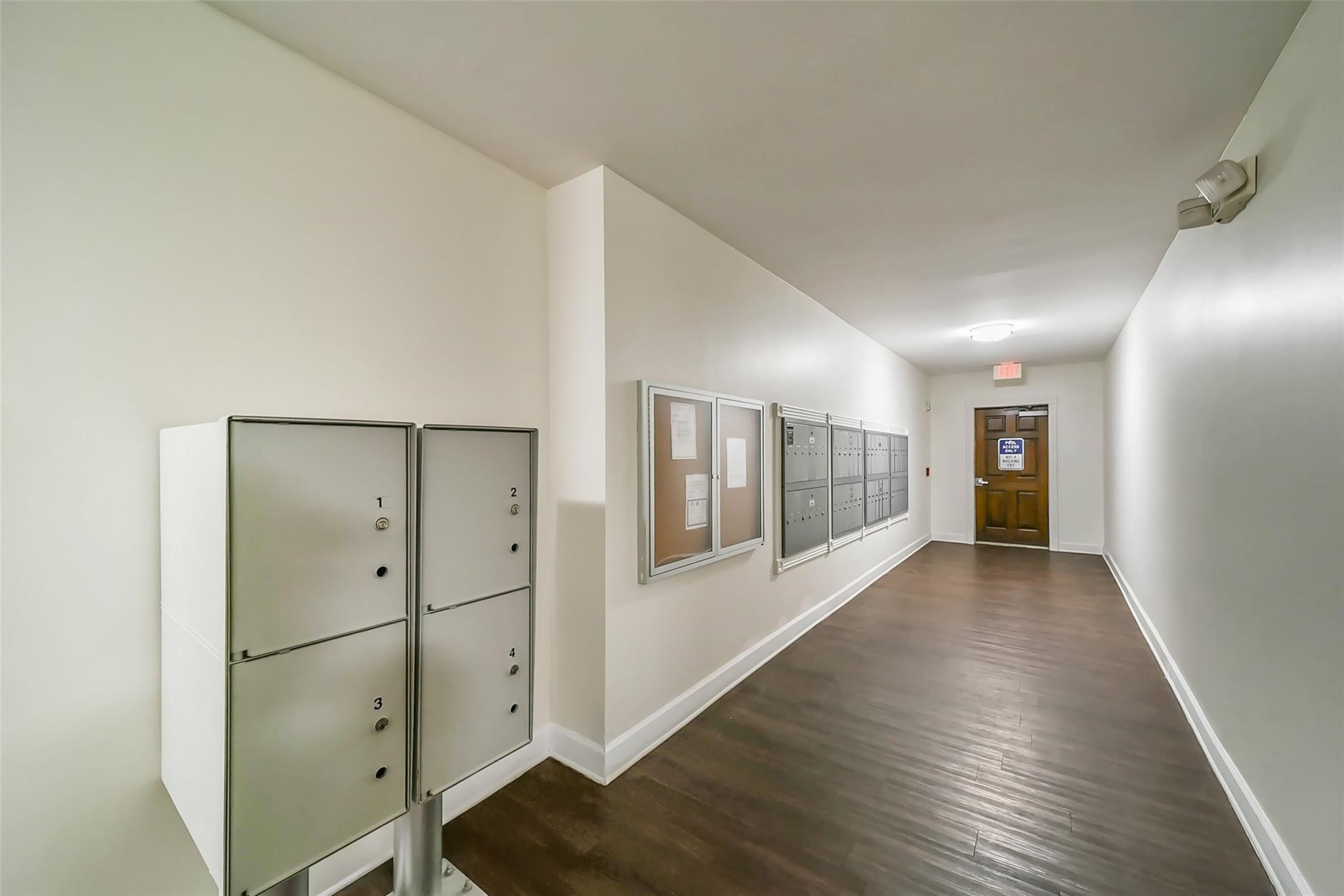 4515 Briar Hollow Place 302 Property Photo 11