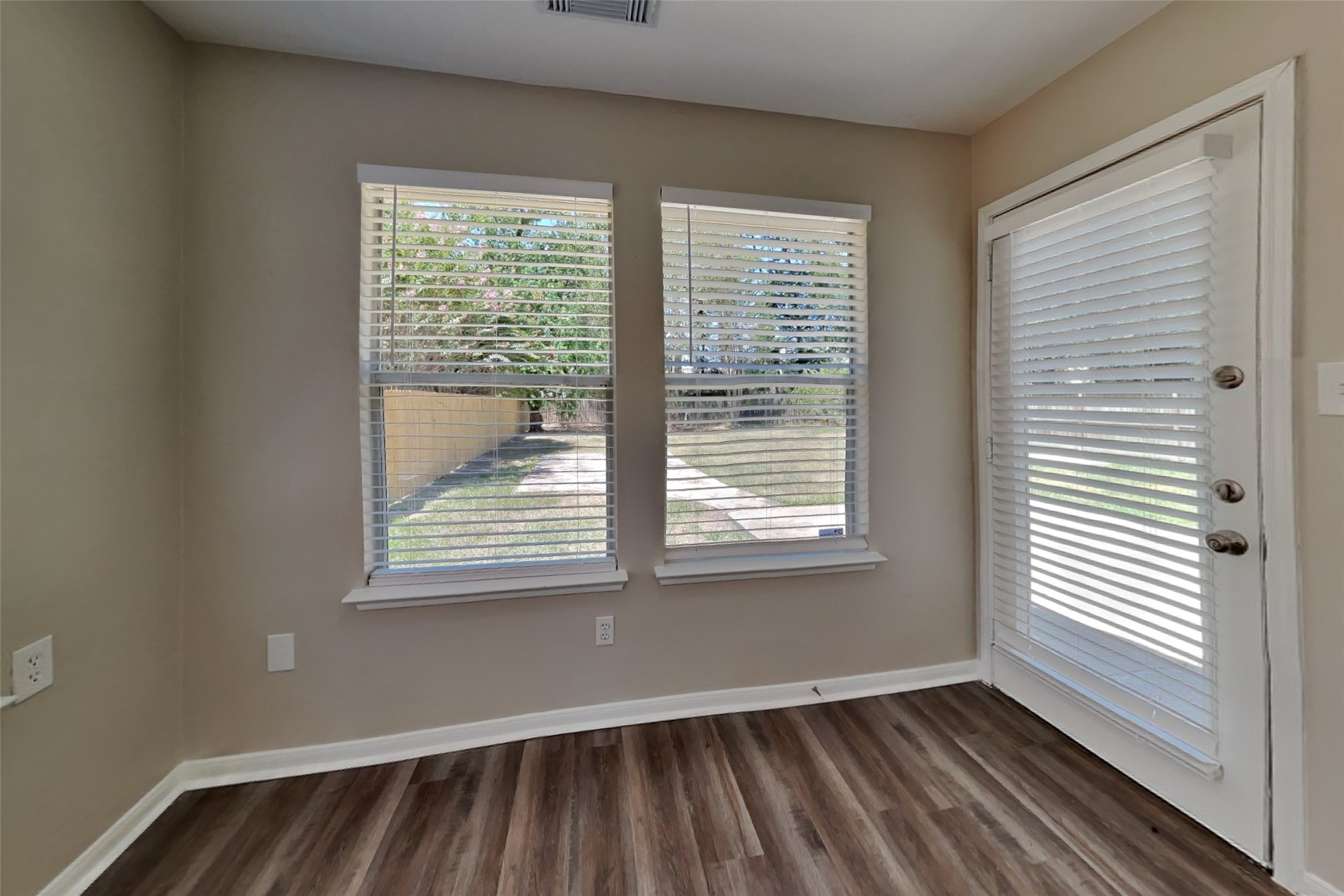 1407 Buchans Drive Property Photo 7