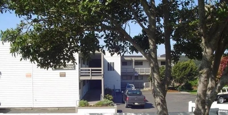 809 Gaines St Property Photo 1