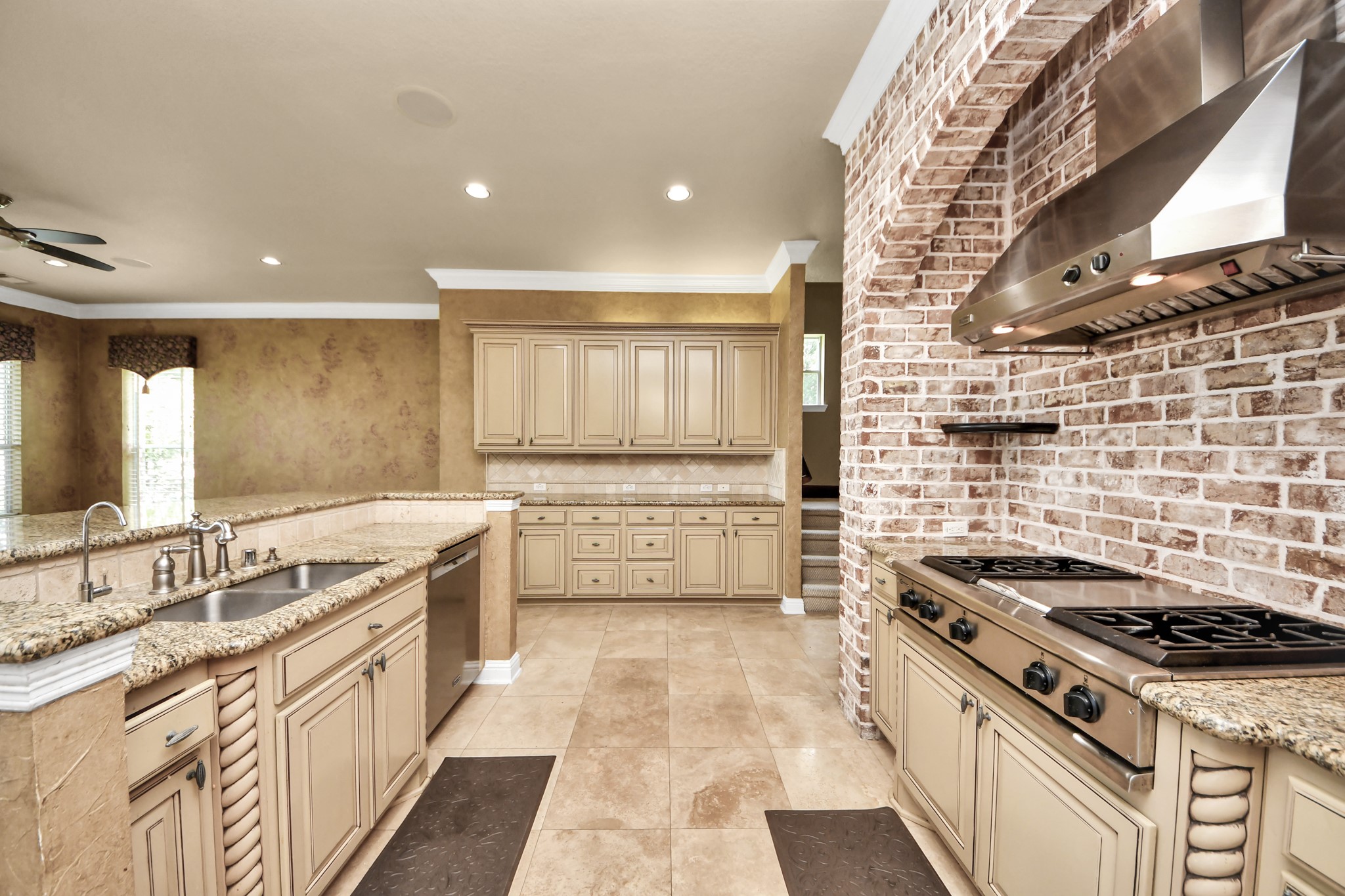 3727 Lakeridge Canyon Drive Property Photo 16