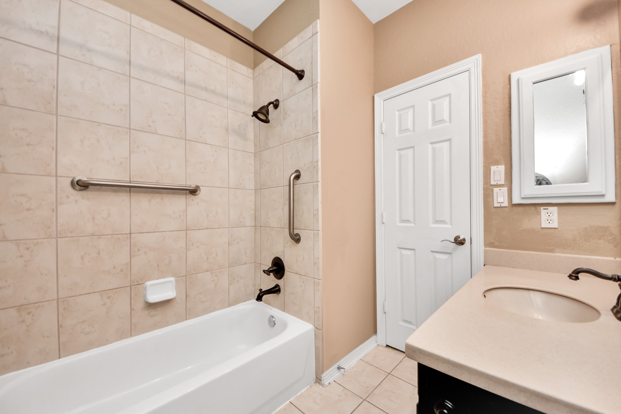 3727 Lakeridge Canyon Drive Property Photo 34