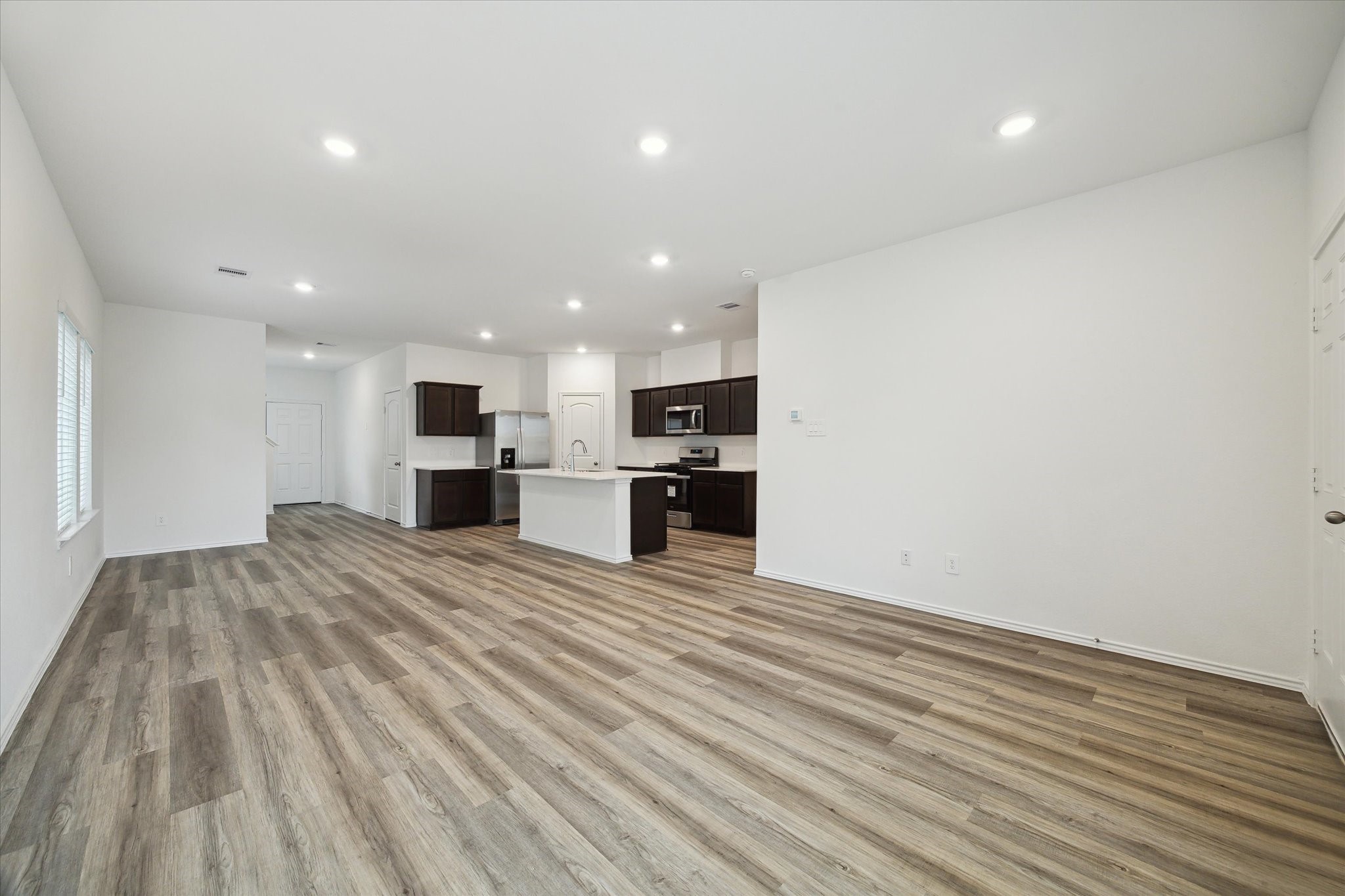 1002 Concord Pointe Lane Property Photo 2