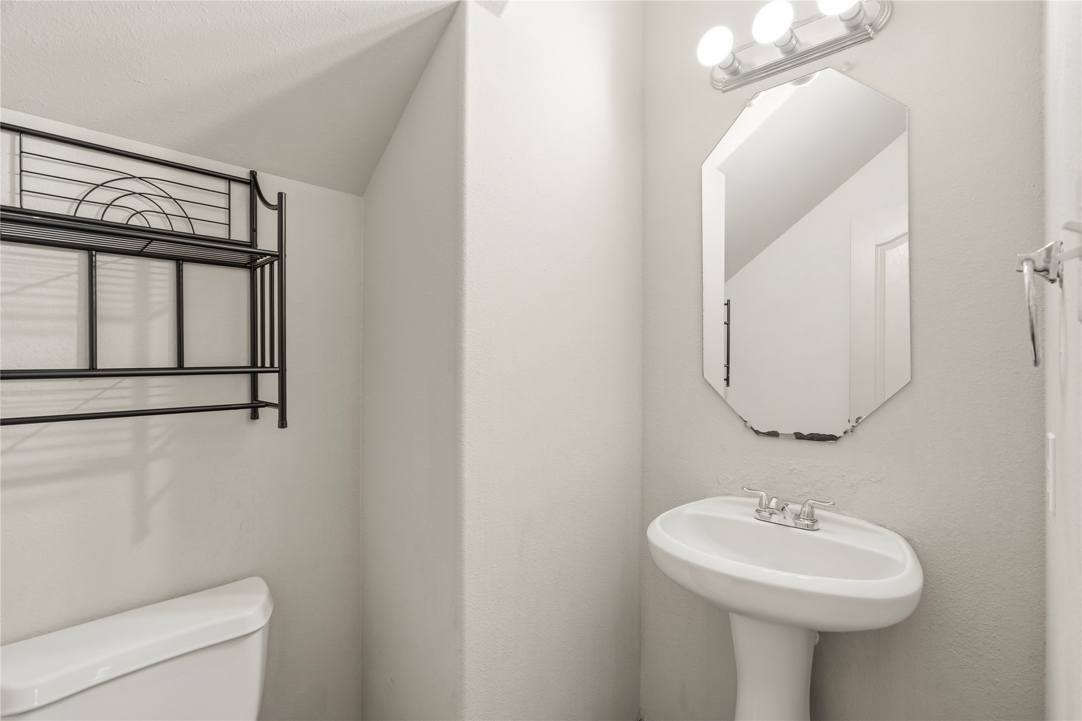 5907 Water Violet Lane Property Photo 8