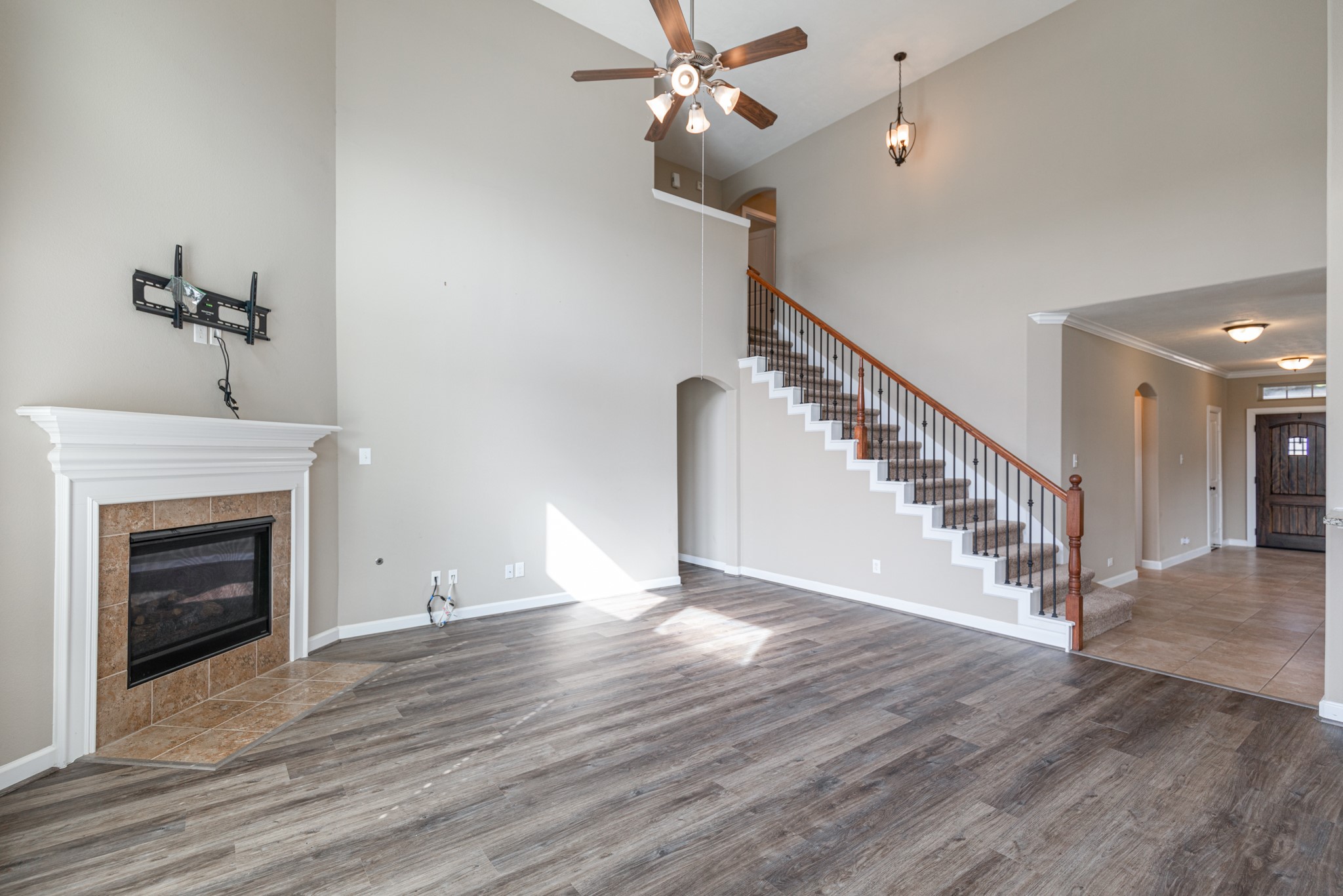8626 Granite Peach Lane Property Photo 9