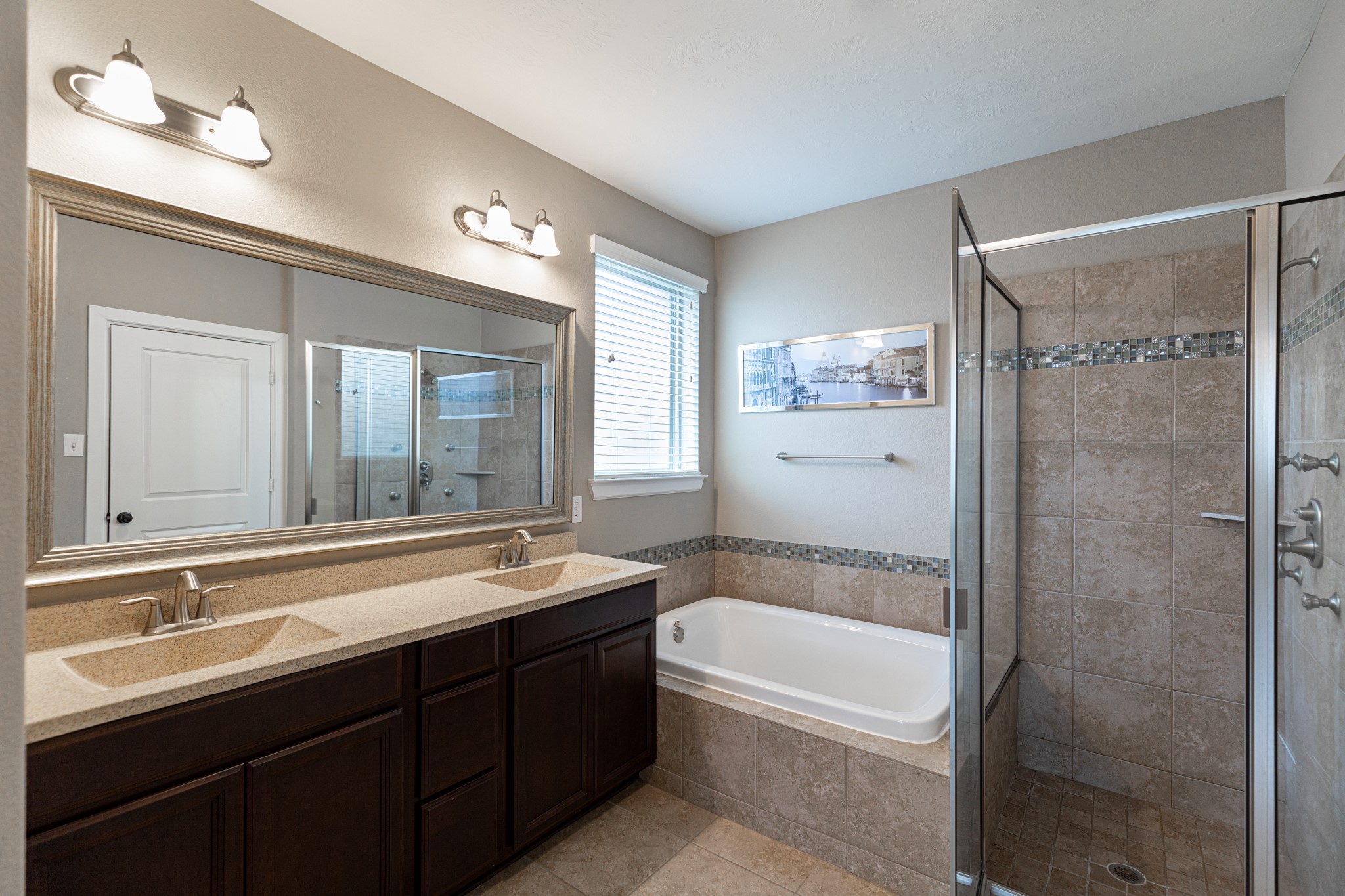 8626 Granite Peach Lane Property Photo 16