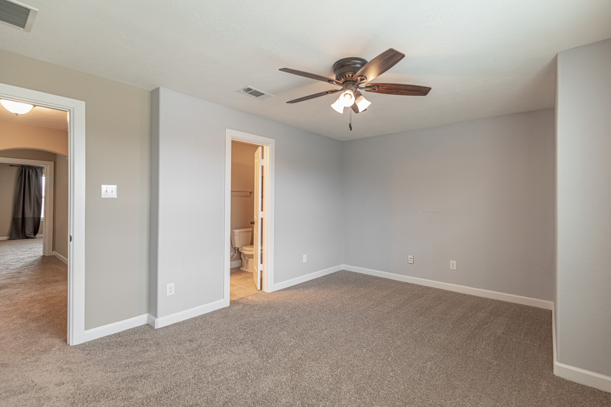 8626 Granite Peach Lane Property Photo 20