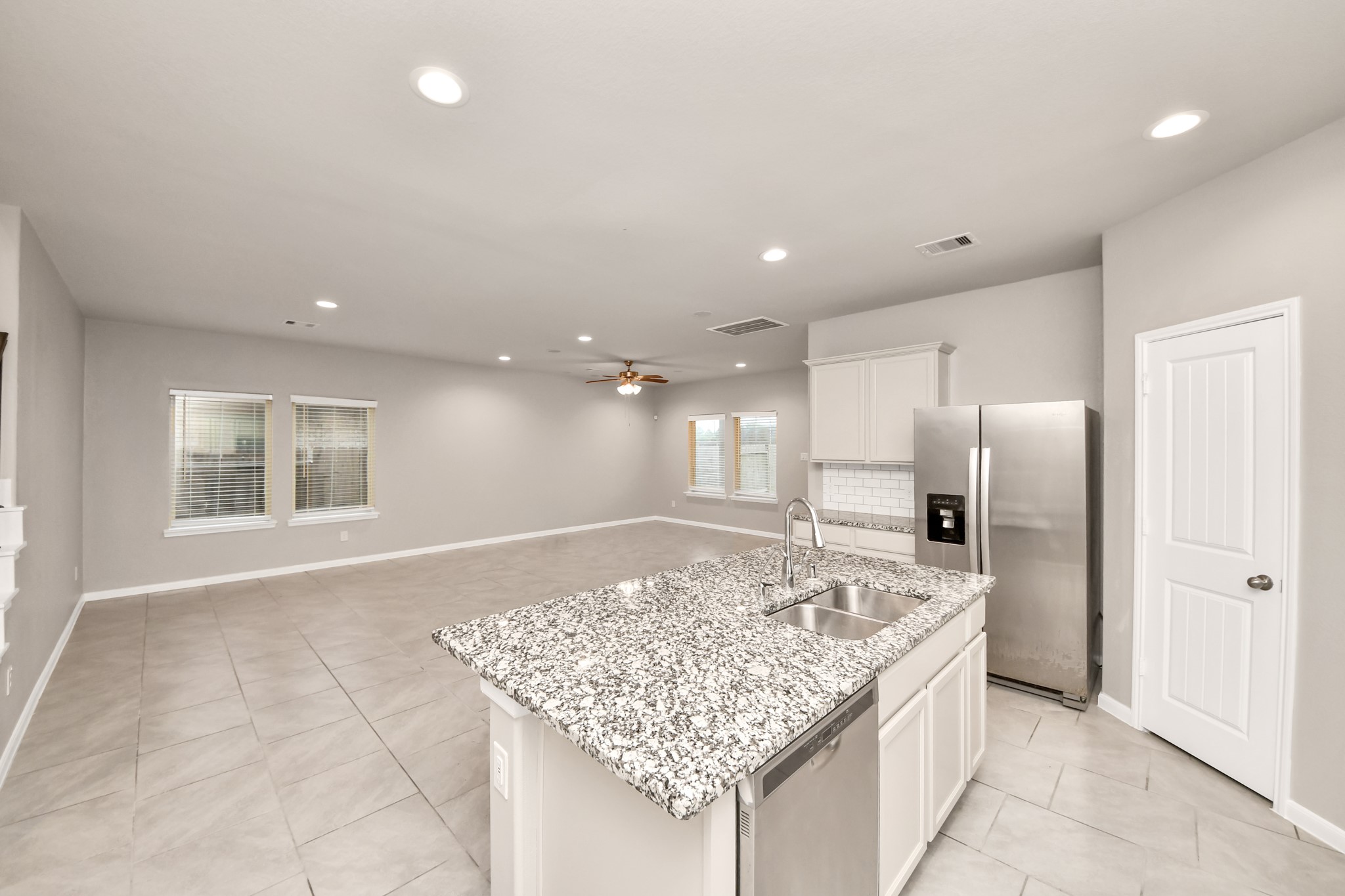 5646 Pleasant Falls Drive Property Photo 16