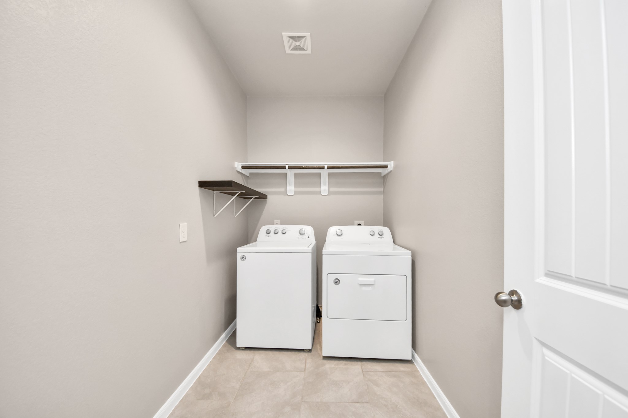5646 Pleasant Falls Drive Property Photo 37