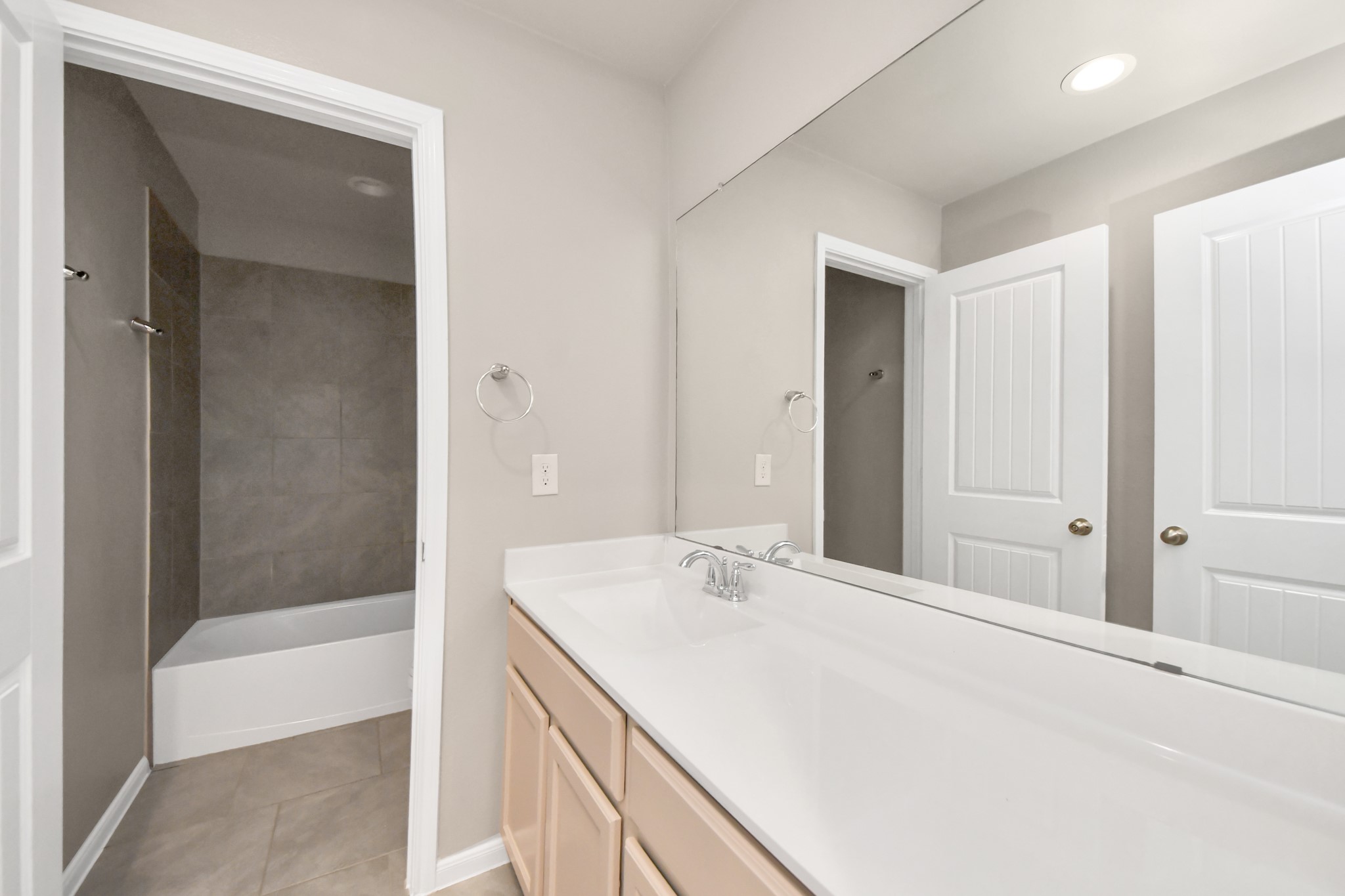 5646 Pleasant Falls Drive Property Photo 42