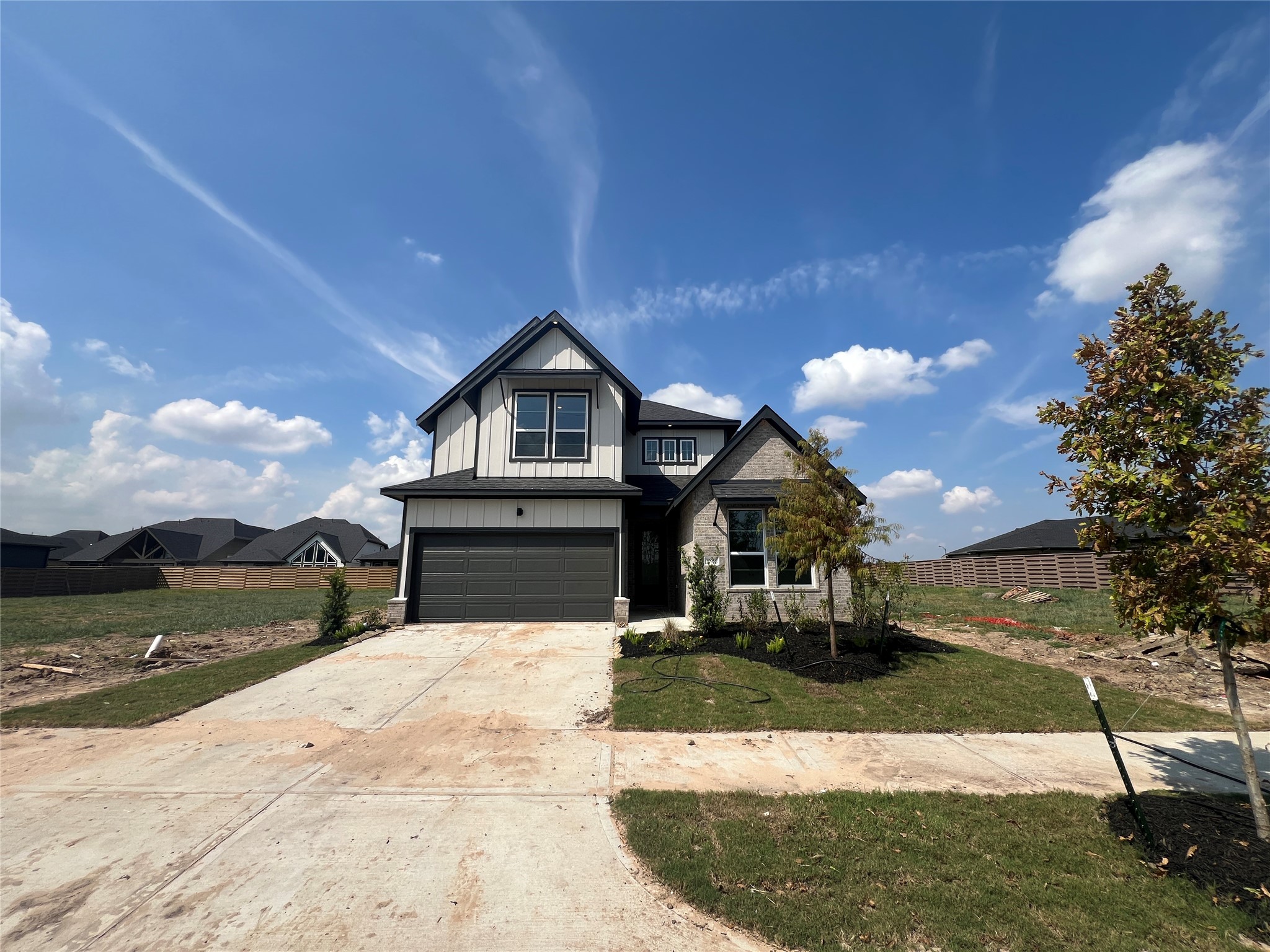 10914 Starlight Lane Property Photo 1