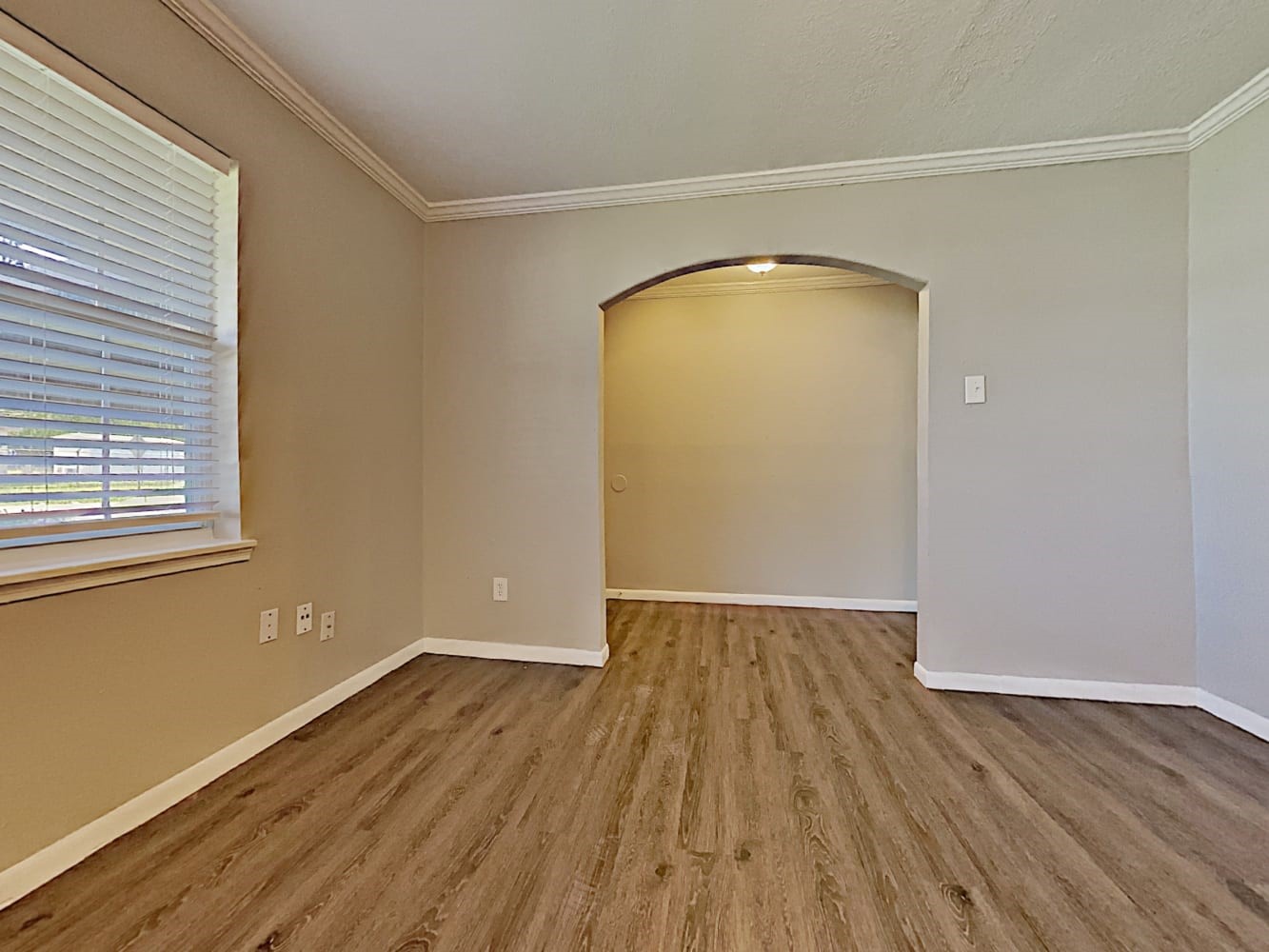 2705 Coy Drive Property Photo 4