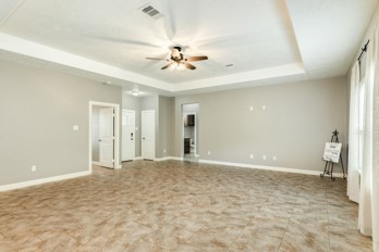 2418 Ridgewood Drive Property Photo 3