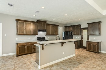 2418 Ridgewood Drive Property Photo 7