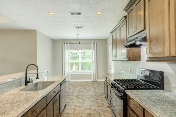 2418 Ridgewood Drive Property Photo 10