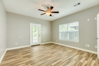 2418 Ridgewood Drive Property Photo 13