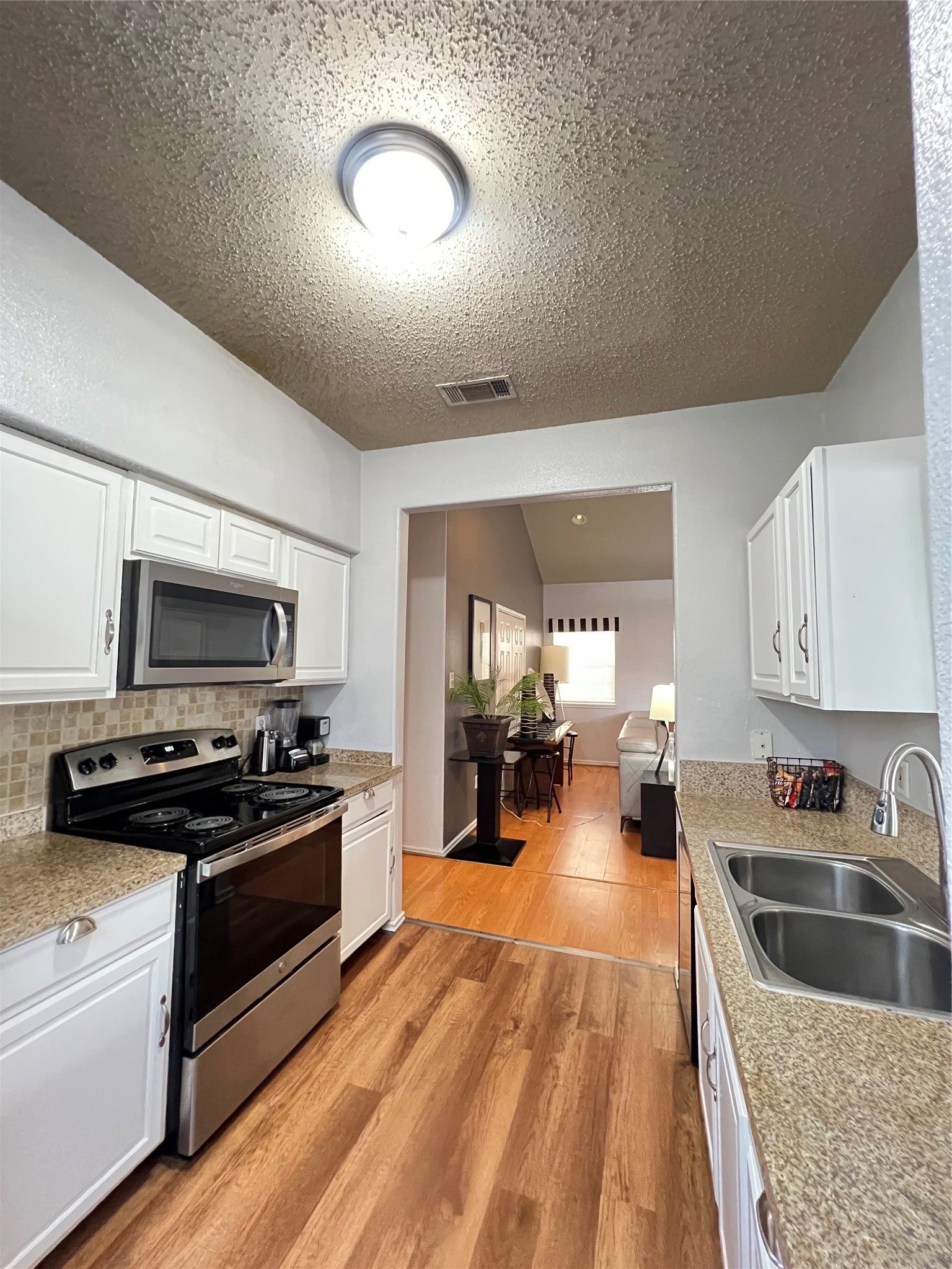 13117 Vickery Street 2 Property Photo 10