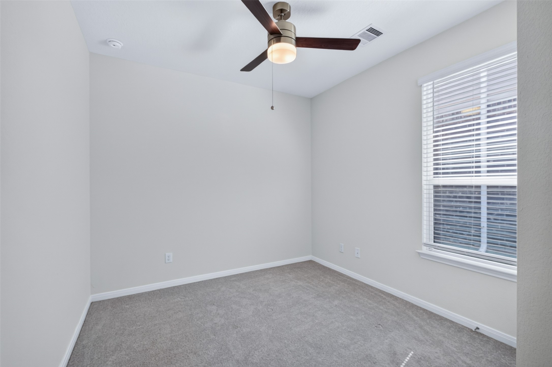 4850 Lucky Fawn Lane Property Photo 12
